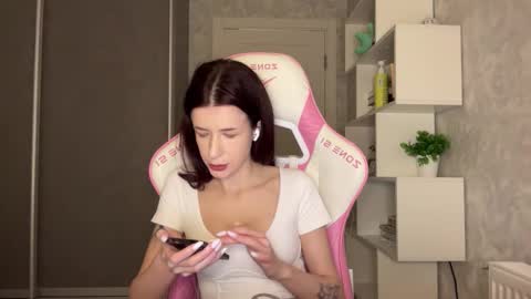 Bloom  online show from March 2026 04:25:02 PM