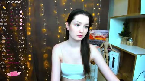 Snapshot of fairy_m00n chatting on December 2024 10:50:02 AM Kate online show from December 2024 10:50:02 AM