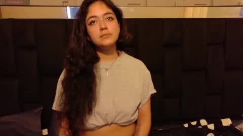 Marie online show from November 2025 03:35:01 PM