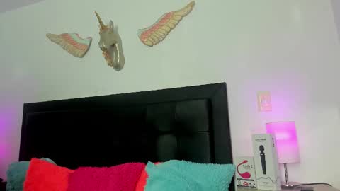 Snapshot of fairy_natalye chatting on April 2026 12:52:02 AM Natalye online show from April 2026 12:52:02 AM