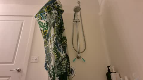 Snapshot of fairyboycvm chatting on December 2025 06:14:01 PM fairyboycvm online show from December 2025 06:14:01 PM