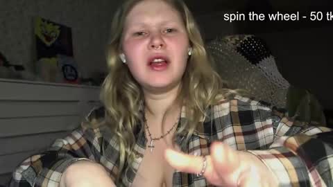 Arisha online show from November 2025 11:27:02 PM