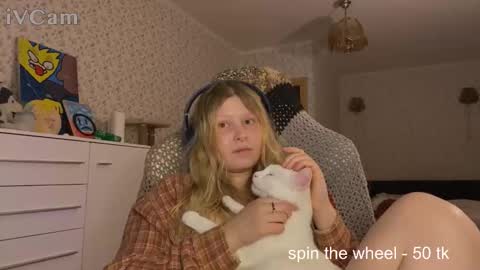 Arisha online show from November 2025 10:52:02 PM