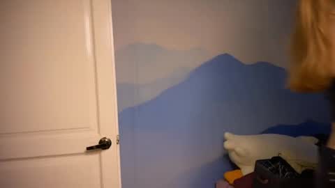 Ilona online show from November 2025 07:30:02 AM