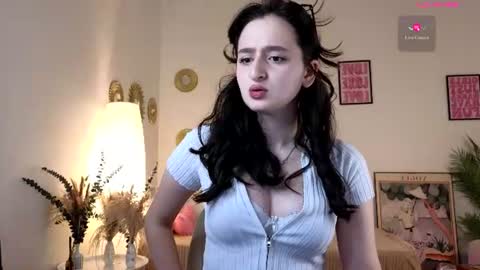 Sophia online show from June 2026 07:31:02 AM