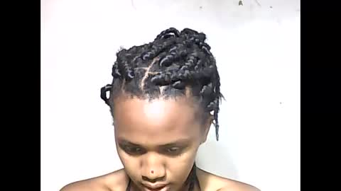 falielyse online show from September 2025 05:20:01 AM