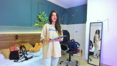 Megan    630  1330 -5 online show from January 2026 11:49:01 AM