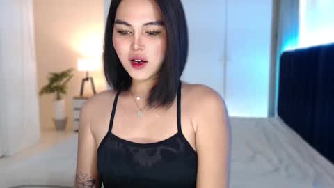 Snapshot of fallfromabove chatting on January 2026 12:25:01 AM Belly Conklin online show from January 2026 12:25:01 AM