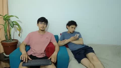 Snapshot of fallgays chatting on April 2026 02:23:02 AM FallGays online show from April 2026 02:23:02 AM