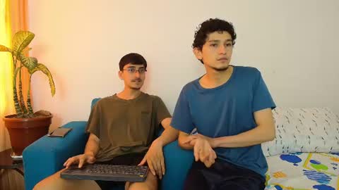 Snapshot of fallgays chatting on June 2026 05:48:02 PM FallGays online show from June 2026 05:48:02 PM