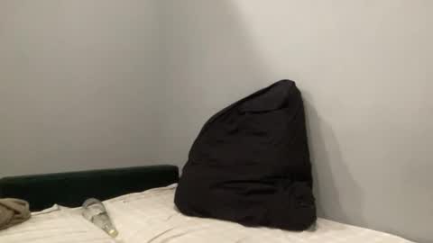 falling_jn online show from February 2026 07:10:02 PM