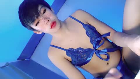 Snapshot of fallinlovewithivy chatting on January 2025 04:27:01 AM Ivy Lauren online show from January 2025 04:27:01 AM