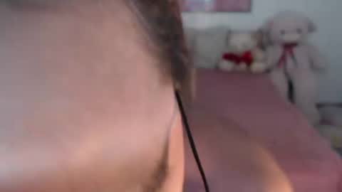 Layla online show from June 2026 11:15:02 PM