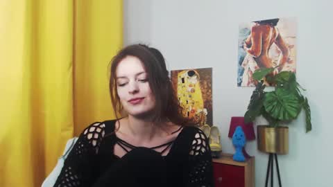 Snapshot of fancynadine chatting on January 2025 11:00:02 AM Nadine online show from January 2025 11:00:02 AM