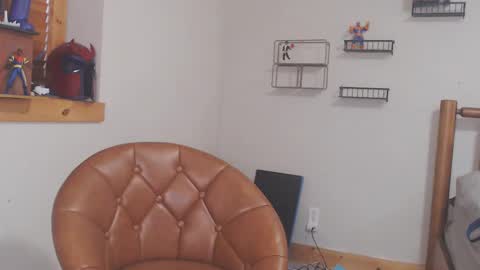 Snapshot of fanfriction chatting on May 2026 09:01:02 PM Fan Friction online show from May 2026 09:01:02 PM