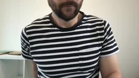 Alex online show from October 2025 07:48:01 AM