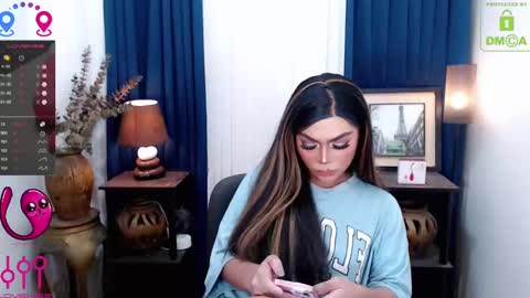 Snapshot of fantacyoflove chatting on December 2024 06:43:02 AM YASI online show from December 2024 06:43:02 AM