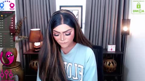 Snapshot of fantacyoflove chatting on December 2024 08:38:02 PM YASI online show from December 2024 08:38:02 PM