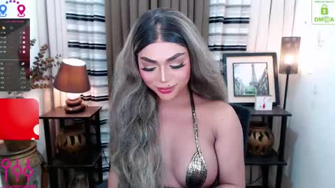 Snapshot of fantacyoflove chatting on December 2025 07:54:02 PM YASI online show from December 2025 07:54:02 PM