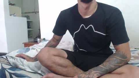 fantasieshotcouple online show from October 2025 06:05:01 PM