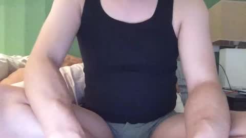 Snapshot of fantasticbake1 chatting on October 2025 02:32:01 AM fantasticbake1 online show from October 2025 02:32:01 AM