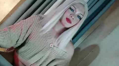 DANIELLA - DONT FORGET TO GIVE ME A THUMBSU UP online show from February 2026 11:32:02 PM