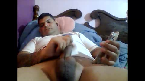 Snapshot of fantasylovers777 chatting on January 2025 03:32:01 PM LatinLover 777 online show from January 2025 03:32:01 PM