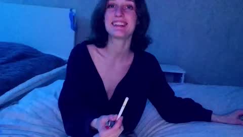 Kira online show from January 2026 01:42:02 AM