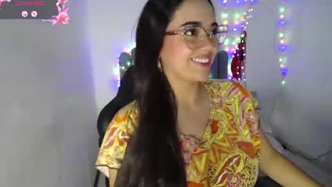 Snapshot of farah_samira chatting on June 2026 07:40:01 PM farah online show from June 2026 07:40:01 PM