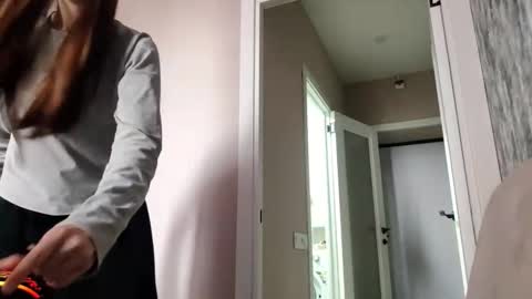 Snapshot of farahmantifel chatting on October 2025 10:13:02 AM Anna Scovich online show from October 2025 10:13:02 AM