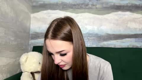 Snapshot of farahmantifel chatting on November 2025 01:10:01 PM Anna Scovich online show from November 2025 01:10:01 PM