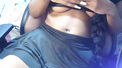 Snapshot of farianna_hot chatting on August 2026 04:17:02 AM farianna_hot online show from August 2026 04:17:02 AM