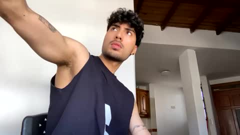 farid_24 online show from October 2025 09:23:01 PM