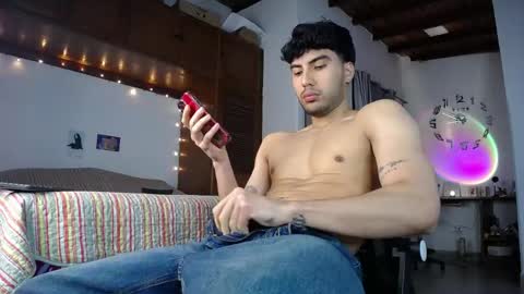 farid_24 online show from April 2026 01:47:02 AM