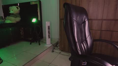 Snapshot of farid_jake_ chatting on October 2025 07:02:01 PM farid_jake_ online show from October 2025 07:02:01 PM