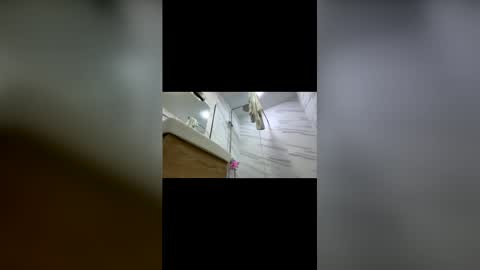 Snapshot of farida06 chatting on February 2026 04:01:02 AM Farida online show from February 2026 04:01:02 AM