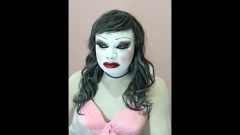 Snapshot of farrah_x chatting on October 2025 07:34:02 PM Farrah online show from October 2025 07:34:02 PM
