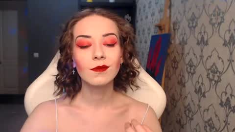 Fascinating   Eyes online show from June 2026 08:24:01 PM