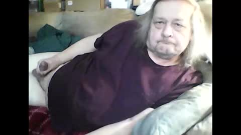 Snapshot of fasteddysex chatting on March 2025 07:18:01 PM HoneyCumJuice4U online show from March 2025 07:18:01 PM