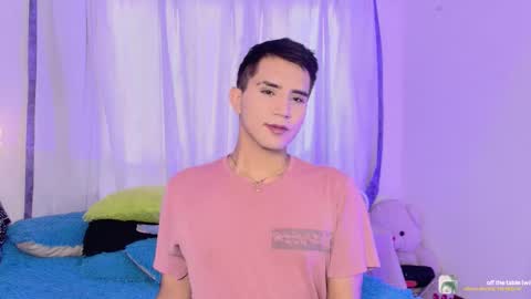 Snapshot of fatass_420 chatting on November 2025 09:15:01 PM Johan online show from November 2025 09:15:01 PM