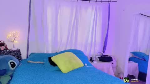 Snapshot of fatass_420 chatting on November 2025 09:02:02 PM Johan online show from November 2025 09:02:02 PM