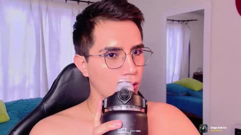 Snapshot of fatass_420 chatting on November 2025 04:39:02 PM Johan online show from November 2025 04:39:02 PM