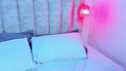     online show from October 2025 08:08:01 PM