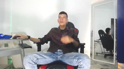 Snapshot of favel_gomez7 chatting on December 2024 12:38:01 PM Favel Gomez online show from December 2024 12:38:01 PM