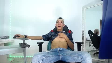 Snapshot of favel_gomez7 chatting on December 2024 04:52:01 PM Favel Gomez online show from December 2024 04:52:01 PM