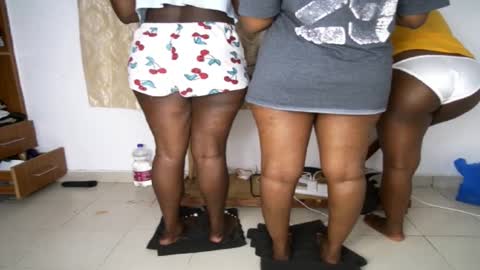 favgal online show from February 2026 06:50:01 PM