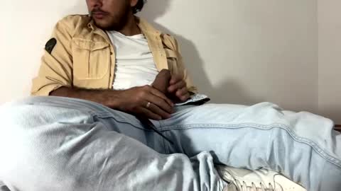 favid95 online show from December 2024 02:03:02 AM