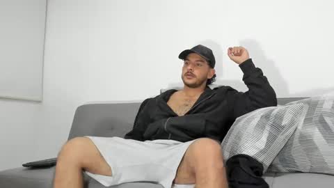 favid95 online show from December 2024 06:13:02 AM