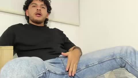 favid95 online show from February 2025 01:22:01 AM