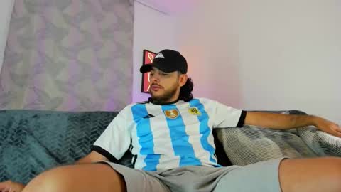 favid95 online show from November 2025 06:17:01 PM